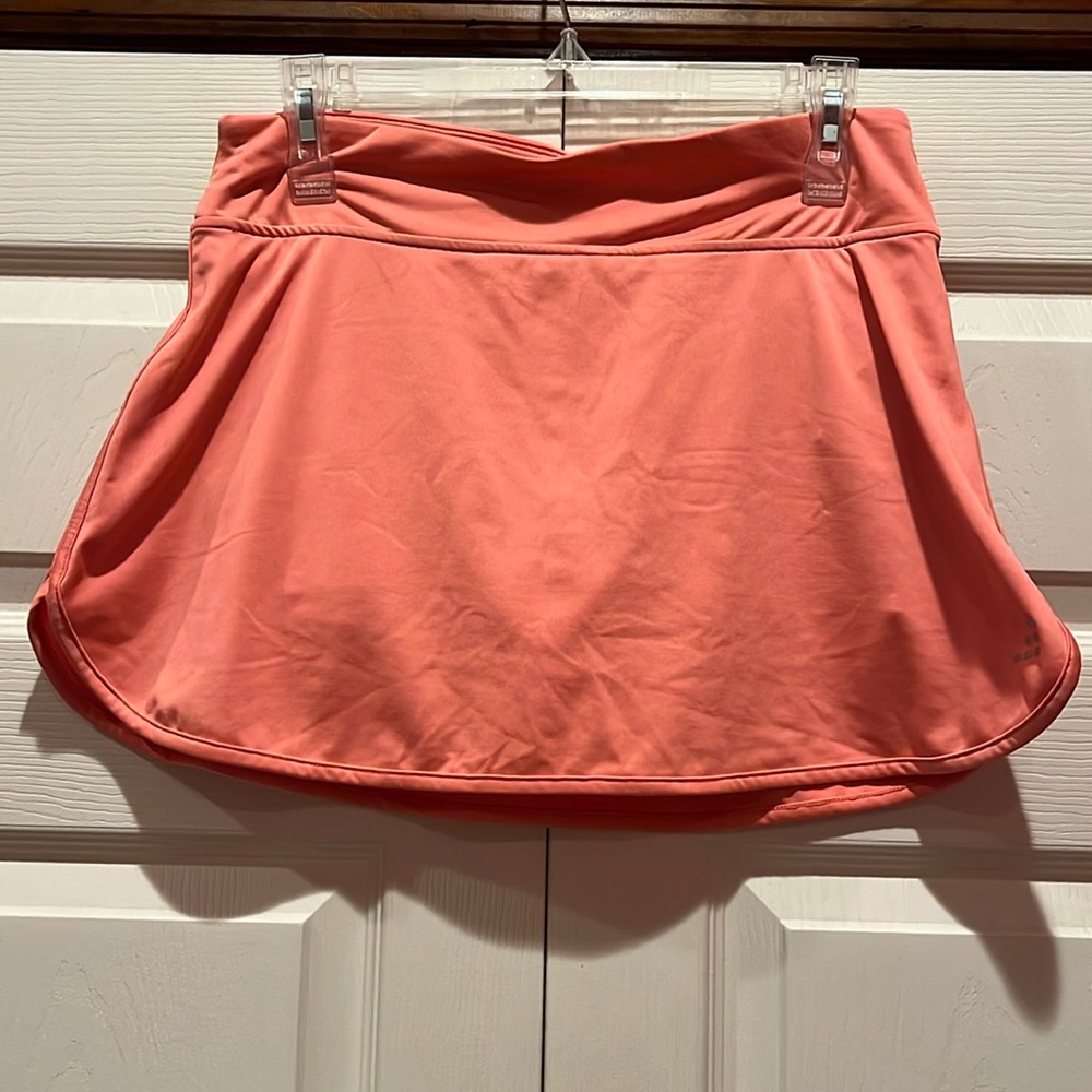Coral tennis skirt, sz M